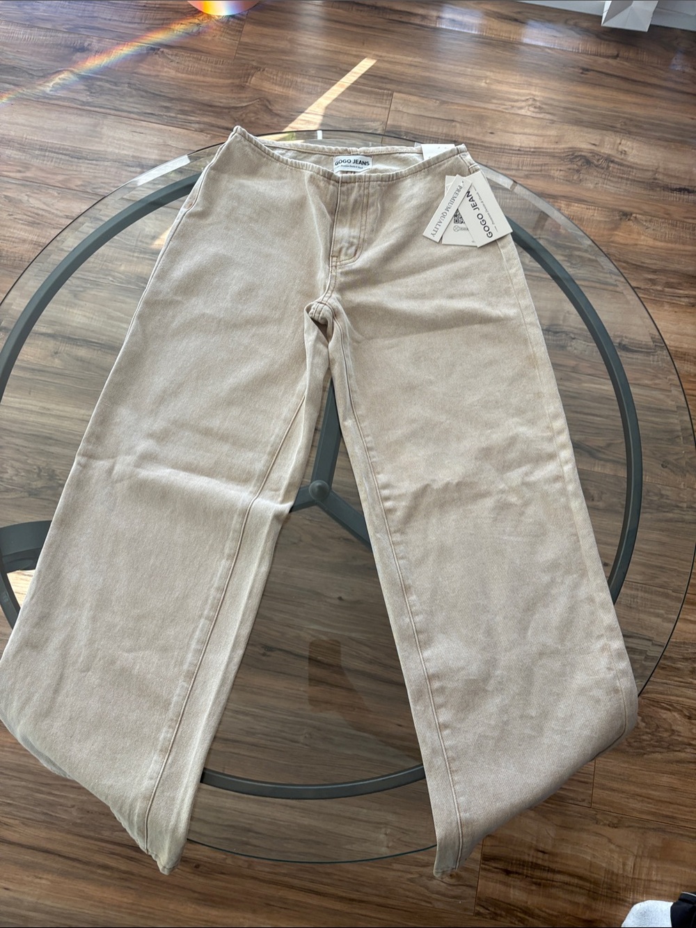 GOGO Straight-Leg Jeans in Light Beige